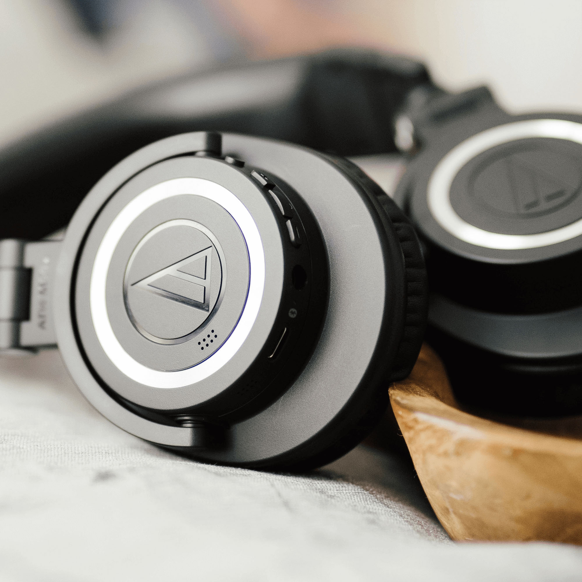 tai-nghe-audio-technica-ath-m50x-saigon-hd